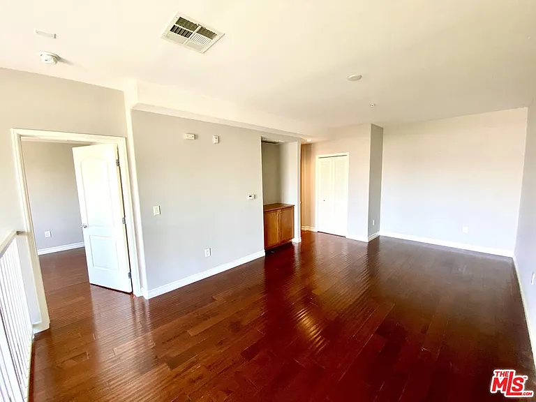 629 Traction Ave #238 — Photo 9