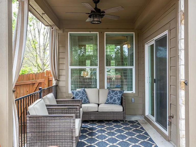 11217 Persimmon Gap Dr — Photo 26