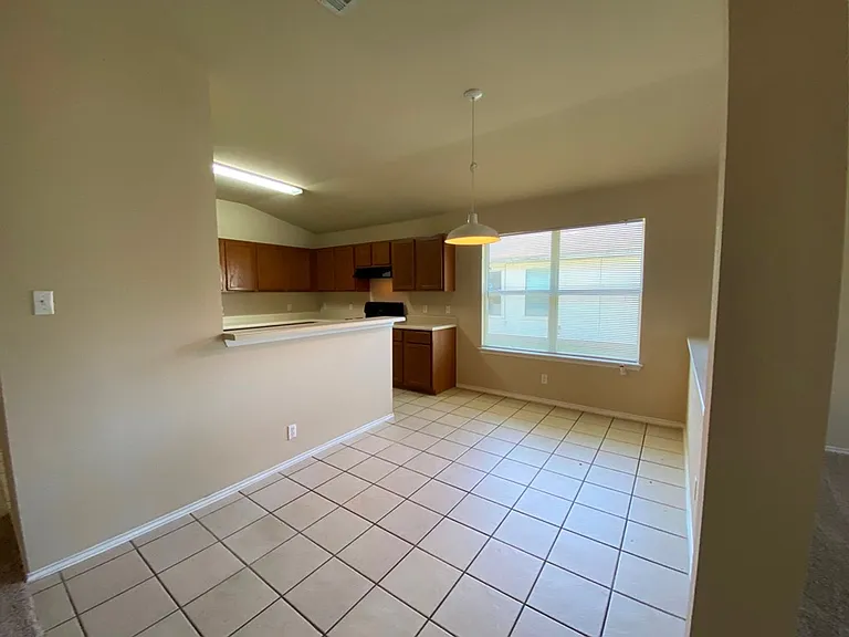 218 Jennifer Ln — Photo 8