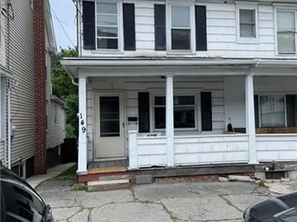 149 E High St, Coaldale, PA 18218