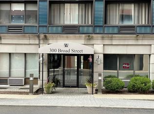 300 Broad St APT 801, Stamford, CT 06901
