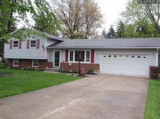 12740 Bluebell Ave NE, Hartville, OH 44632