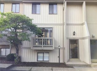 303 Bellwood Ct, Cranberry Township, PA 16066