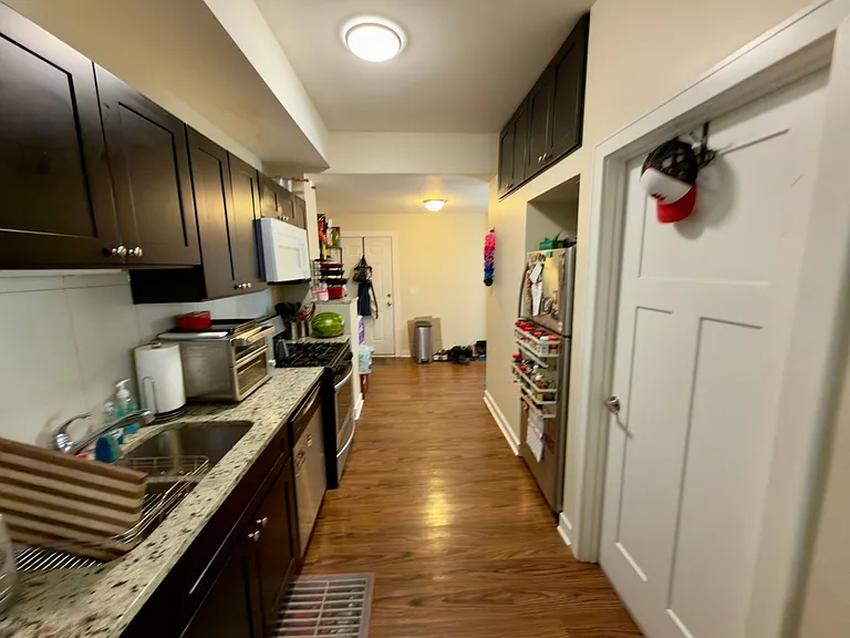 3550 W Lawrence — Photo 2