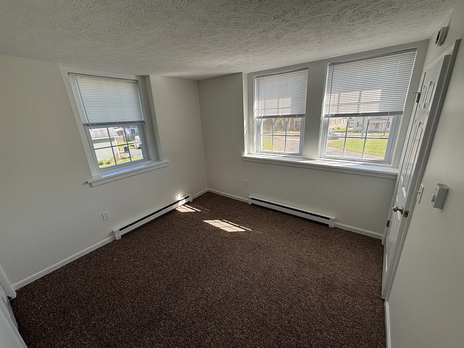 540 Main St — Photo 1