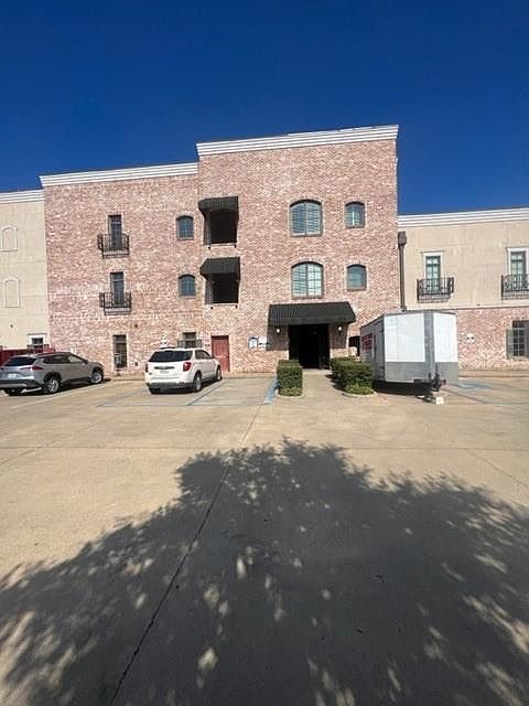 1st image of 780 Front St Suite 203