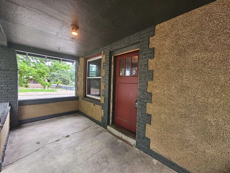 4288 N Hooker St #1 — Photo 2