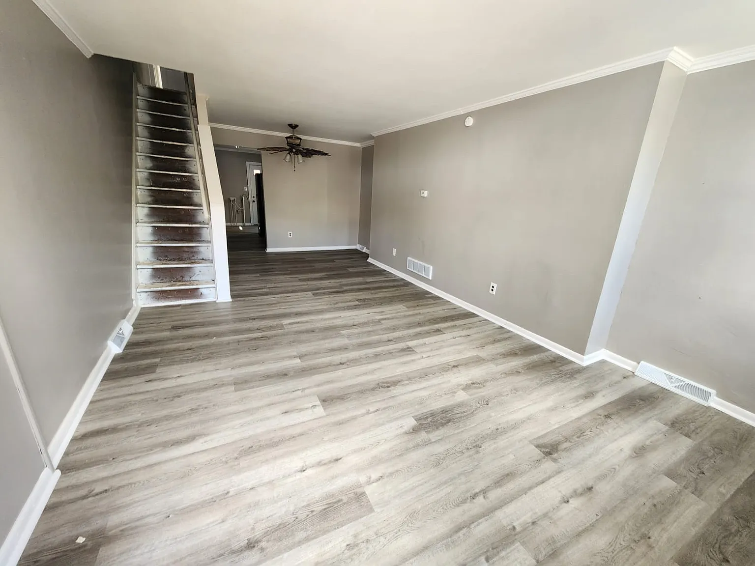 3 bed, 1025 sqft, $1,750 — Photo 3