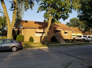 12427 Gregory St, Blue Island, IL 60406