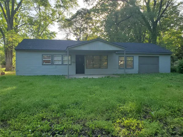 4 Marilyn Ln, Cahokia, IL 62206