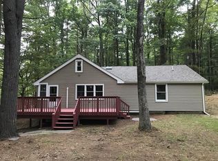 846 Welcome Lake Rd, Hawley, PA 18428