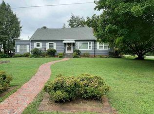 275 Washington Ave, Newport, TN 37821