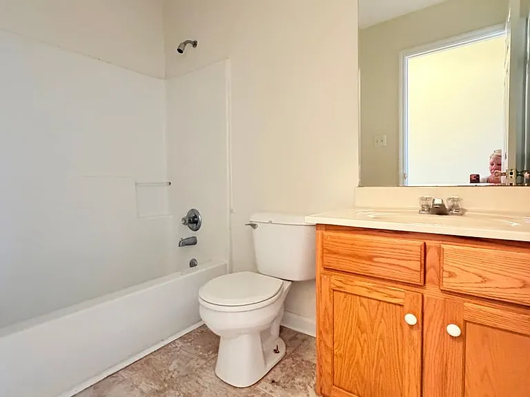 1000 Heathcliff Dr — Photo 7