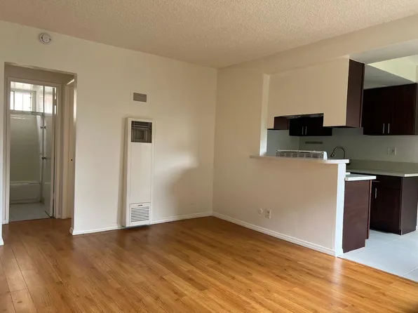 2151, 100 E Commonwealth Ave APT D, Alhambra, CA 91801