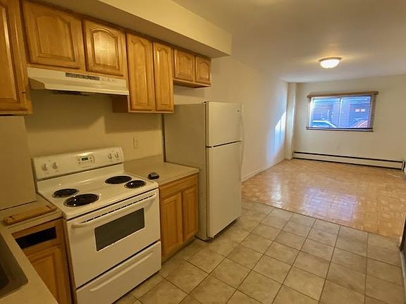 Kitchen & Living Room