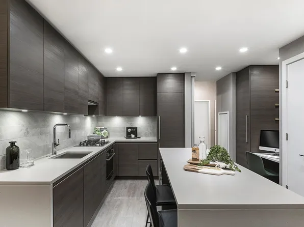 2108 Gilmore Ave #4705, Burnaby, BC V5C 0N8