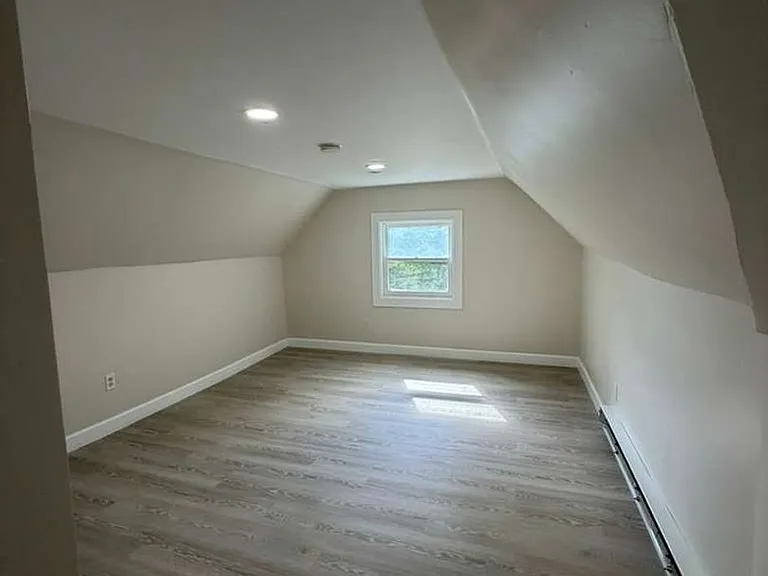 57 Magnolia St — Photo 3
