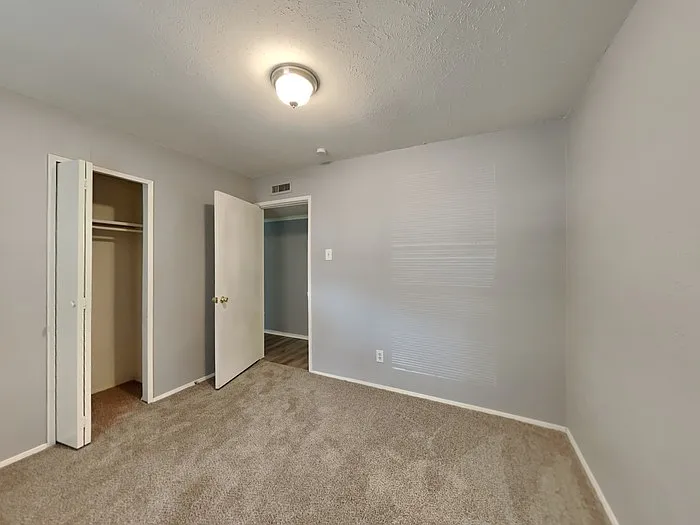 2706 Santa Anna Dr — Photo 10