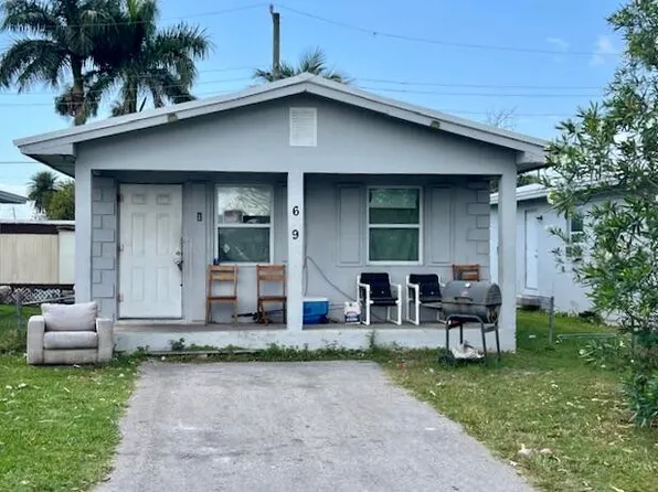 629 Amaryllis Avenue, Pahokee, FL 33476