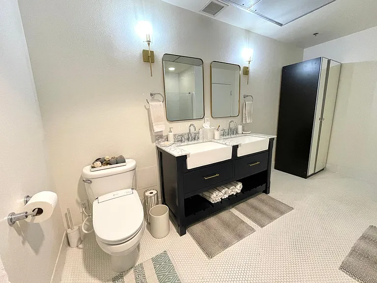 835 Locust Ave #326 — Photo 36