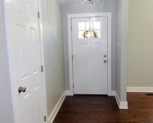 3rd image of 8811 Gatwick Dr