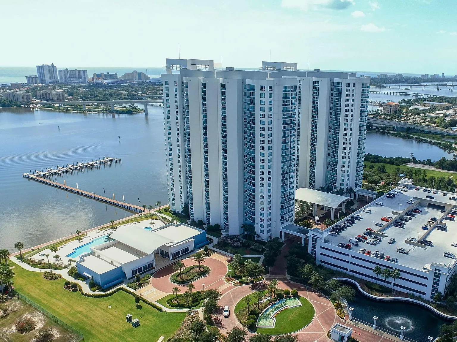 2 bed, 2.0 bath, 1689 sqft, $3,000 — Photo 1