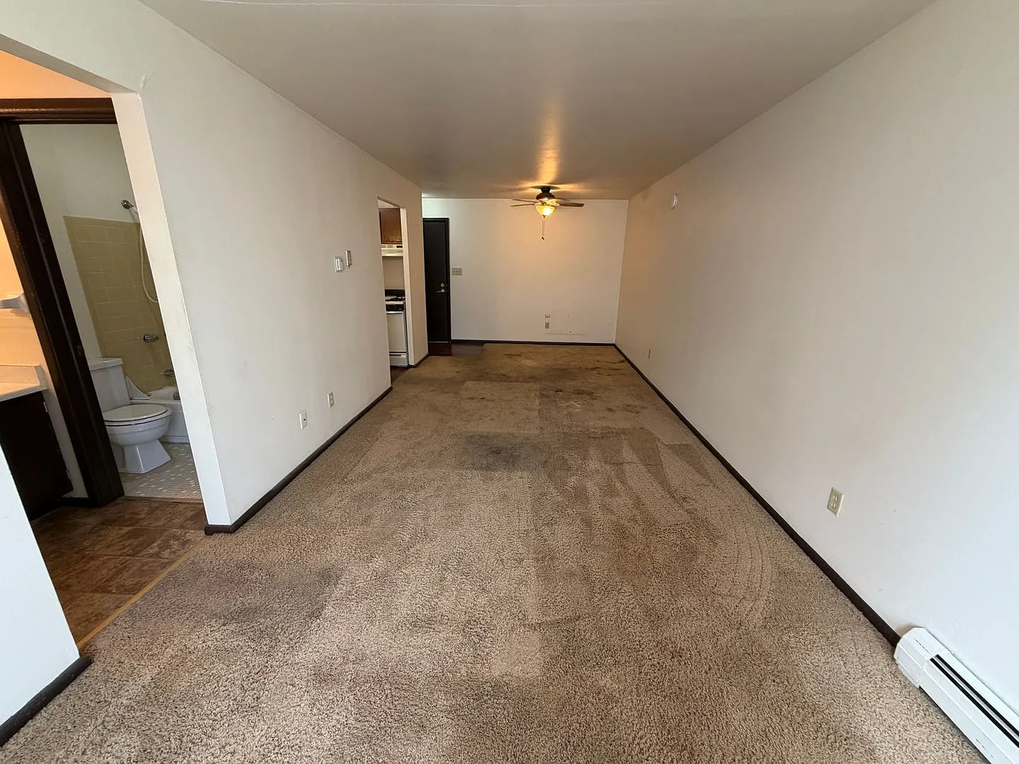 111 S Platten St — Photo 4