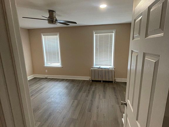 2nd image of 2423 E Allegheny Ave