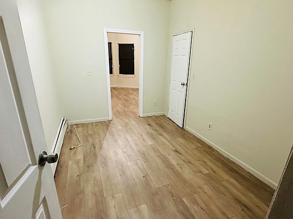 5th image of 56 Groshon Ave APT 1S