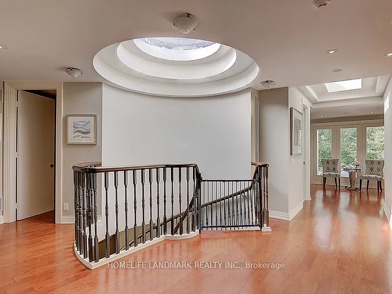 35 Gardiner Rd E — Photo 19