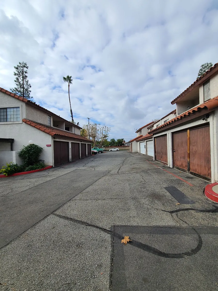 Building Photo - 098 - Champagne Villas