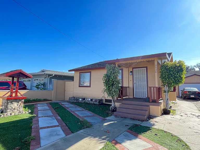 3538 W 118th Pl — Photo 3