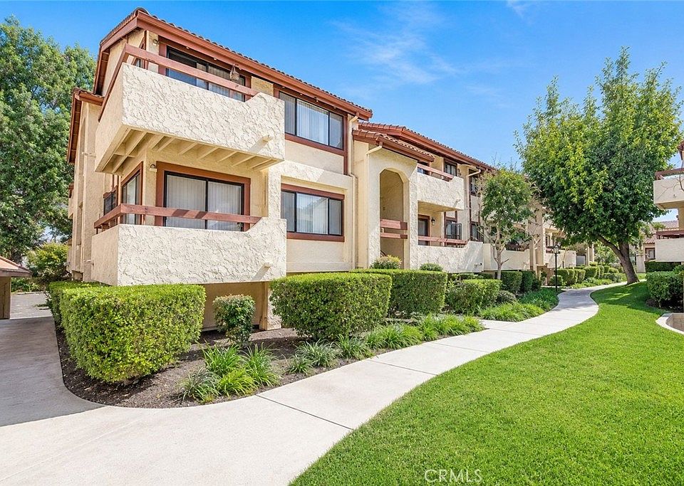 1st image of 27919 Sarabande Ln Unit 422