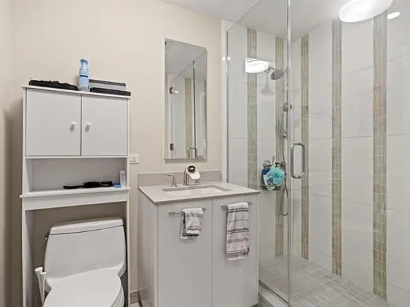 1200 Avenue At Port Imperial image 15 of 41