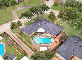 2117 Vega Ct, Grand Prairie, TX 75050