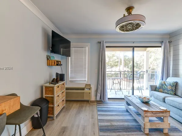 23 S Forest Beach Dr APT 180, Hilton Head Island, SC 29928
