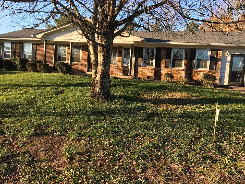 1st image of 806 Westwood Dr