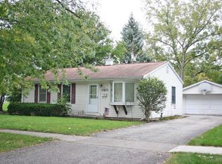 121 Mary Lu Ln, Buffalo Grove, IL 60089