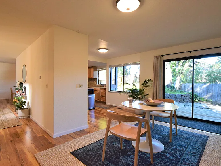 114 Melody Ct — Photo 27