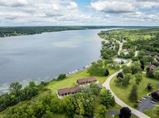 22 Zurich Ct #2208, Lake Geneva, WI 53147
