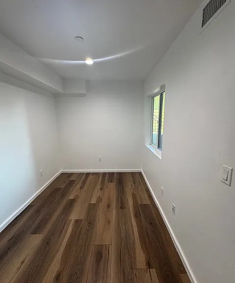 325 N Fickett St — Photo 12