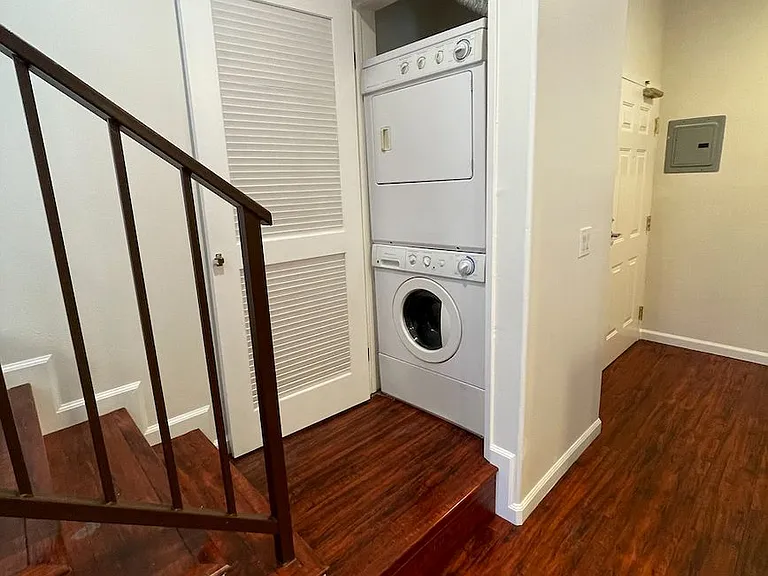 5330 Satsuma Ave — Photo 27