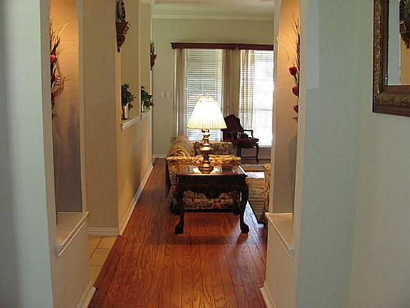 4th image of 5505 Pinecrest Ct