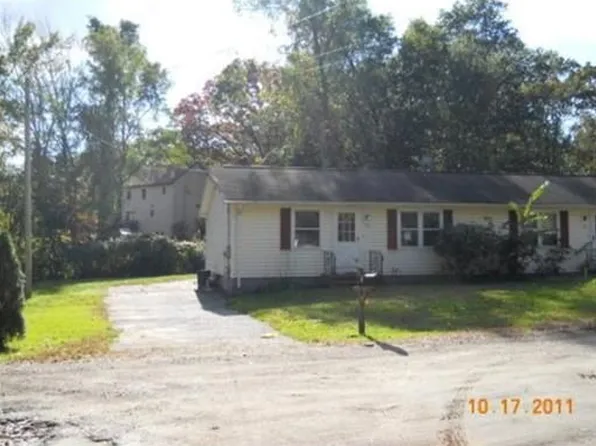 53 Swan Ave, Worcester, MA 01602