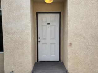 9532 N Hinton Ave, Delhi, CA 95315