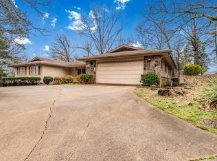 106 E End Rd, Branson, MO 65616