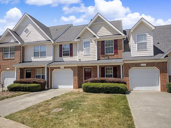 102 Anamoor Dr, Cary, NC 27513