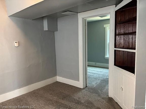 3rd image of 49 Orchard St