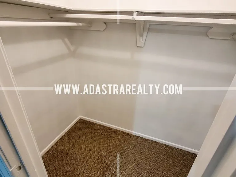 1424 E Willow Dr — Photo 17