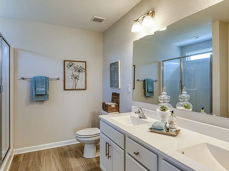 Hillpoint Preserve Townhome Apartments — Photo 20